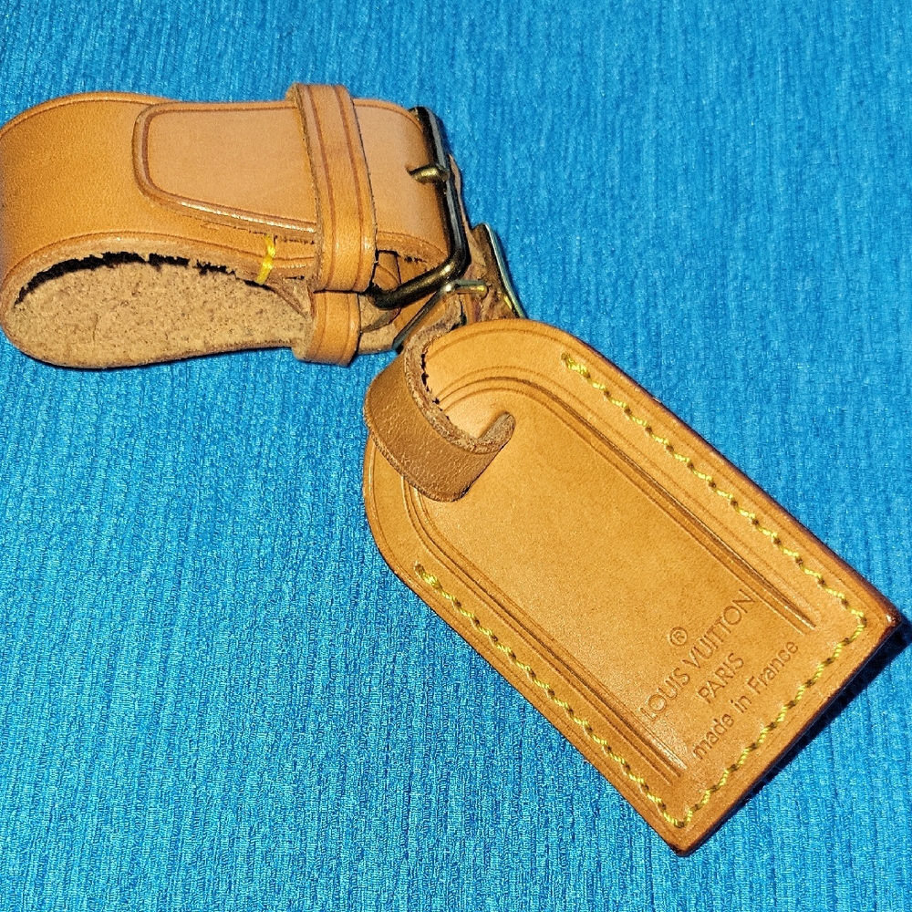 Louis Vuitton Brown Leather Luggage Tag
